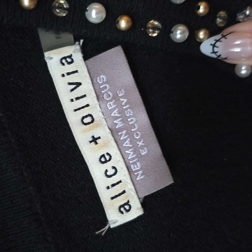 Alice + Olivia Beaded Pearl Embellished Short Sleeve Sweater Neiman Marcus M - Picture 9 of 12